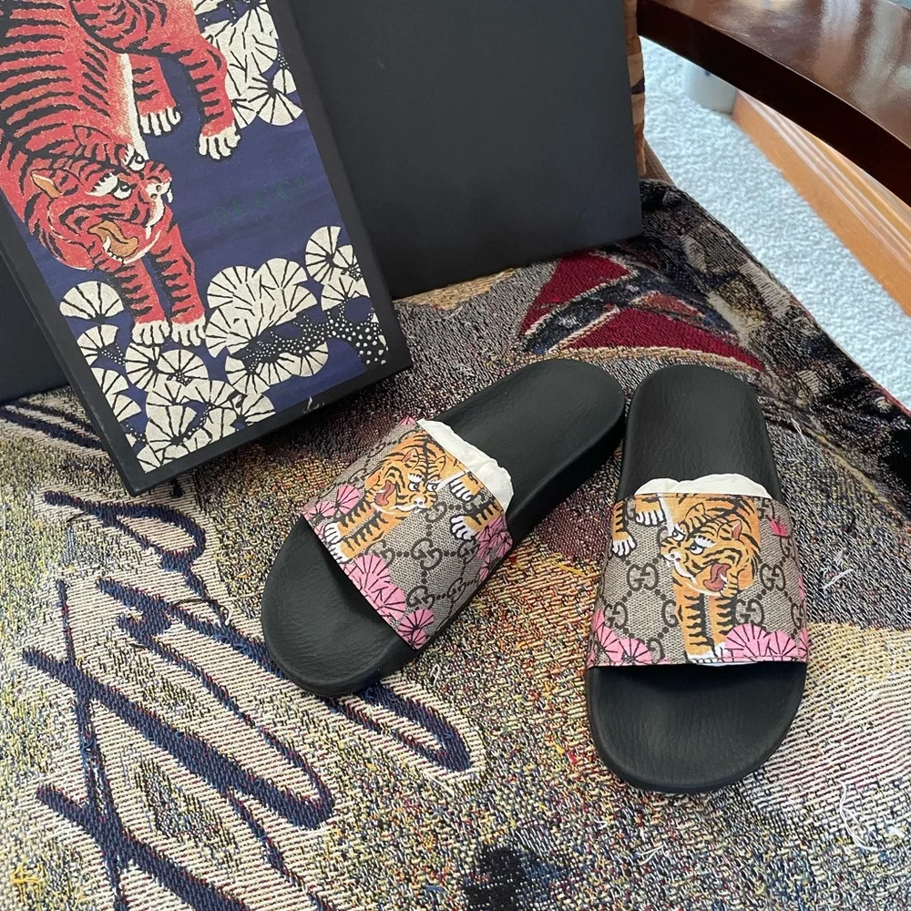 FOR THE BOSS LADY - Picture 1 of 8